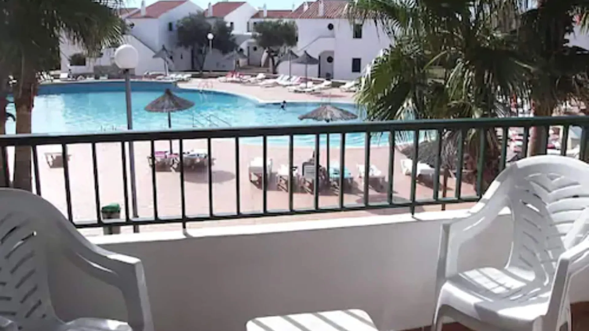 Apartamentos Vistapicas Кала-эн-Бланес