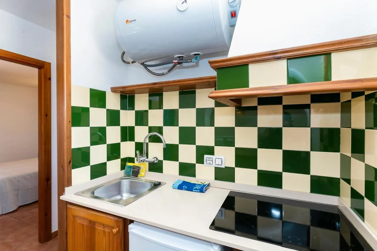 Apartamentos Vistapicas Cala'N Blanes  Cala'N Blanes (Menorca)