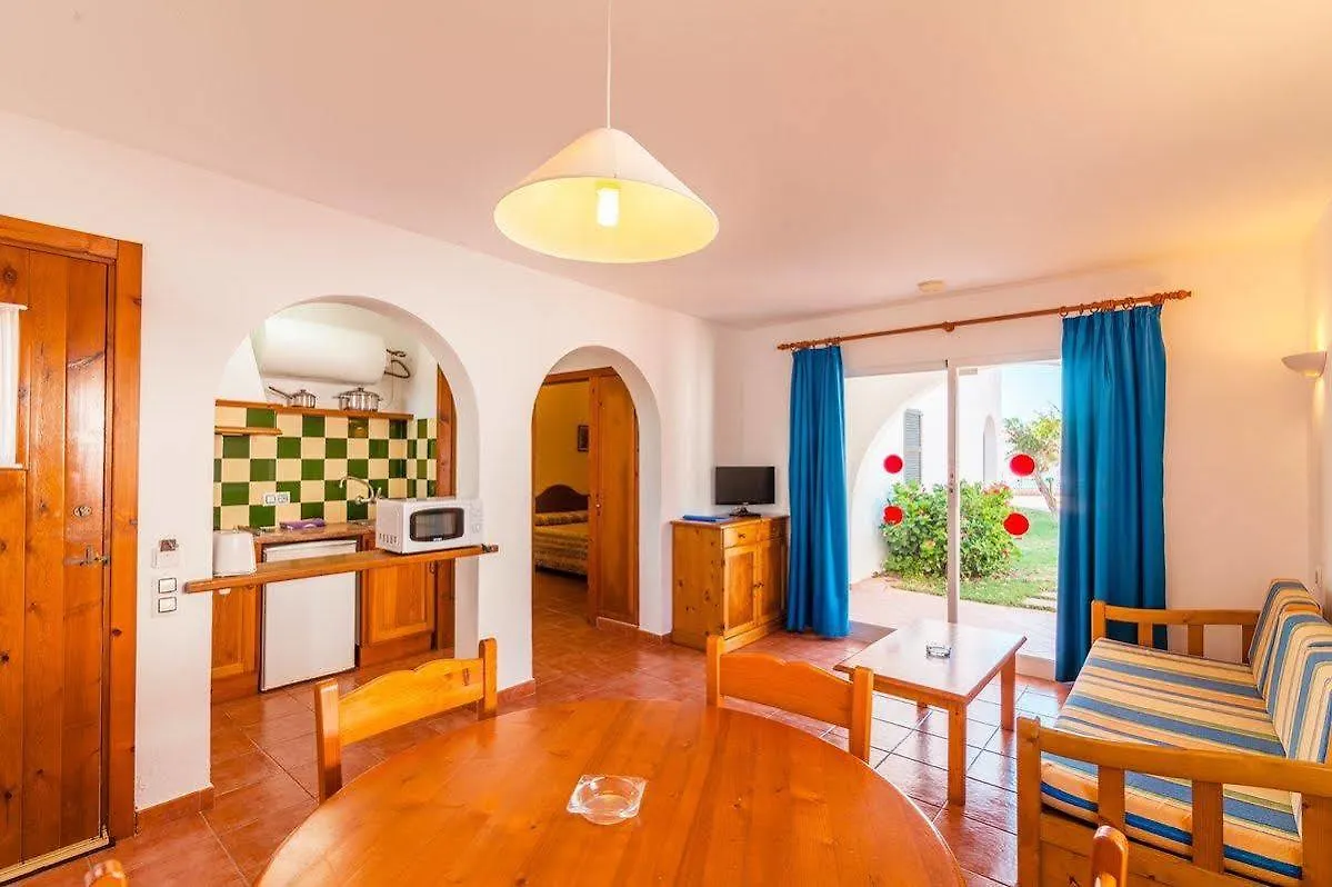 Apartamentos Vistapicas Cala'N Blanes  Apart Otel Cala'N Blanes (Menorca)